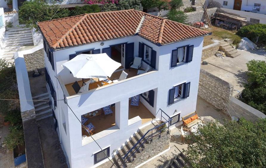 Options House Villa Hydra  Bagian luar foto