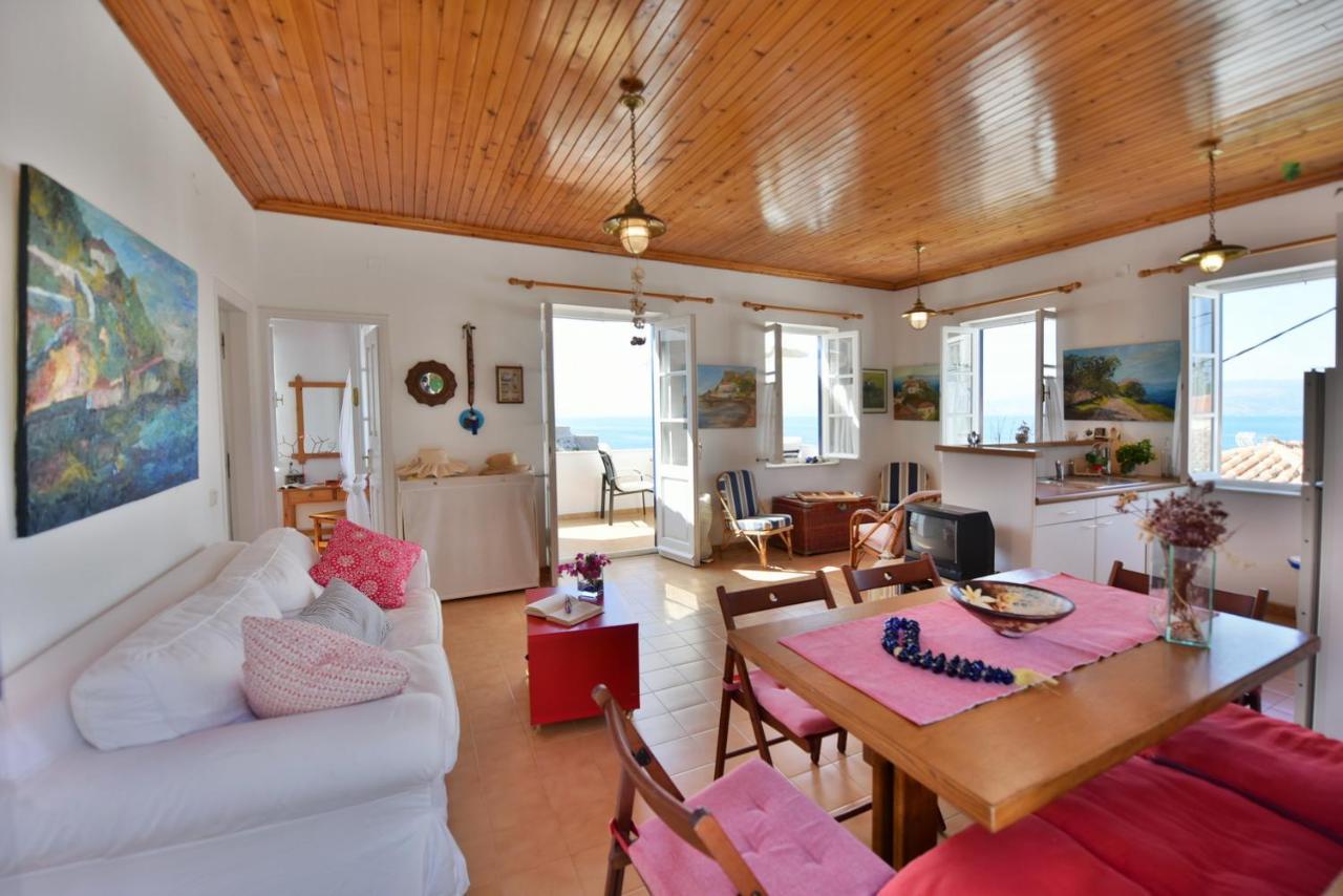 Options House Villa Hydra  Bagian luar foto