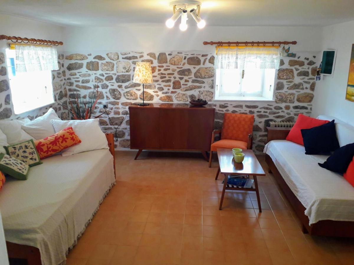 Options House Villa Hydra  Bagian luar foto